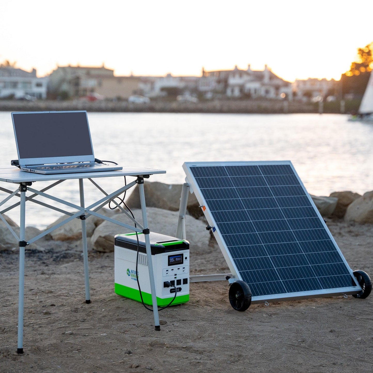 Nature's Generator High Capacity Lithium 1800 Solar & Wind Generator