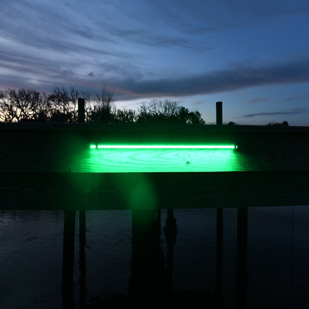 HydroGlow DM260G DockMaster Above Water Dock Light-Green product image 4