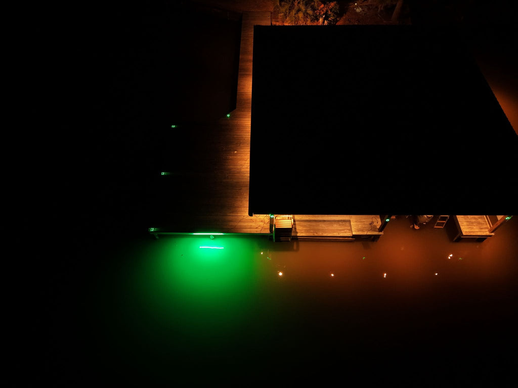 HydroGlow DM260G DockMaster Above Water Dock Light-Green product image 9