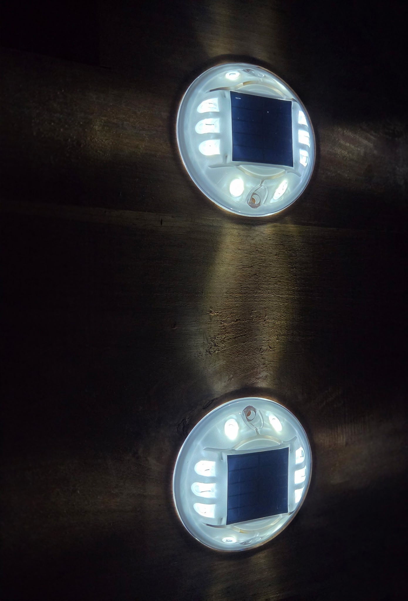 HydroGlow Round Solar Light C1DW product image 1