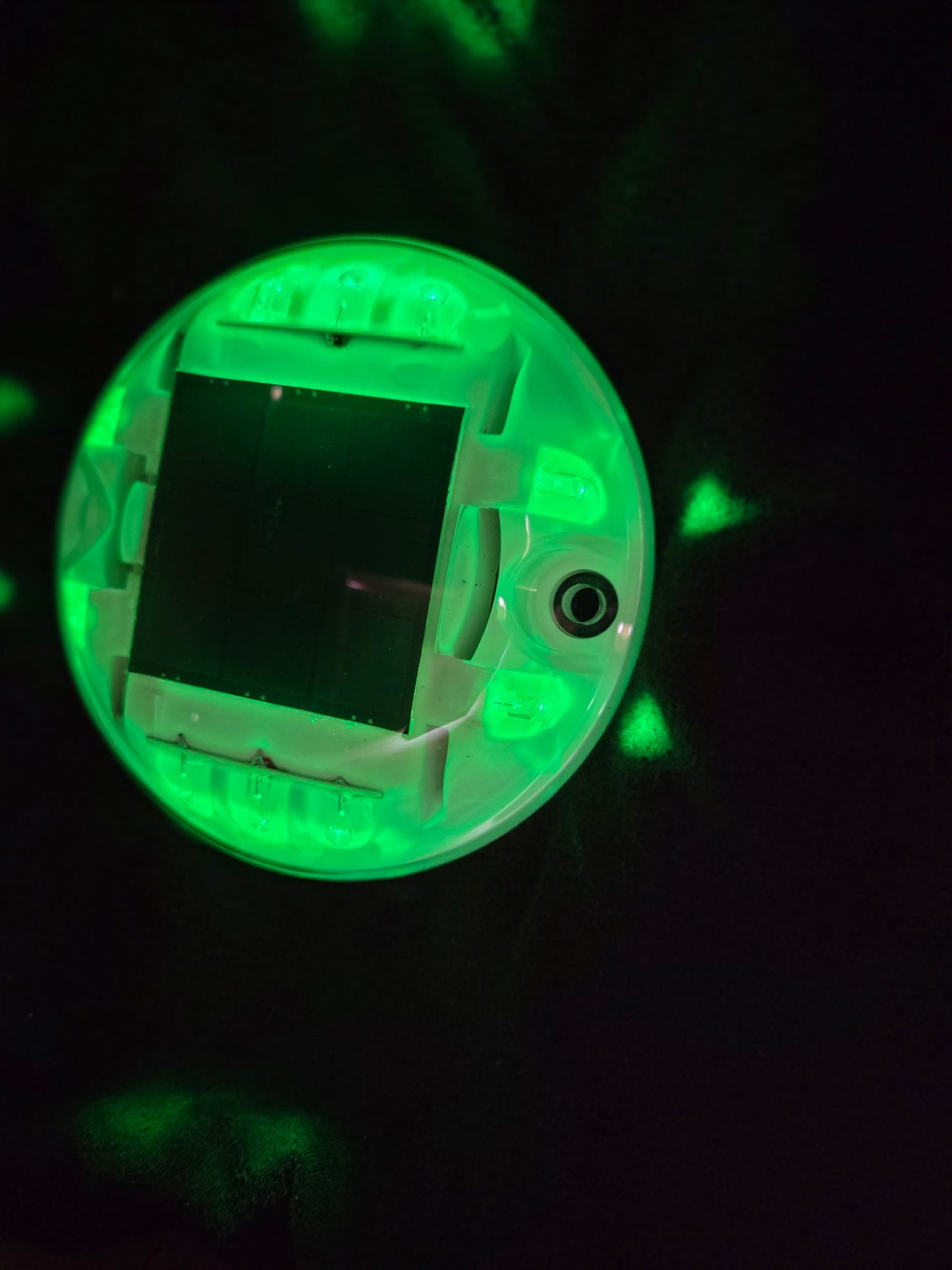 HydroGlow Solar Cap Light Green-C1G product image 3
